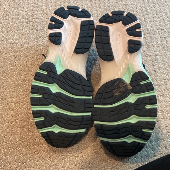 Asics GT-2000 - Picture 3 of 3